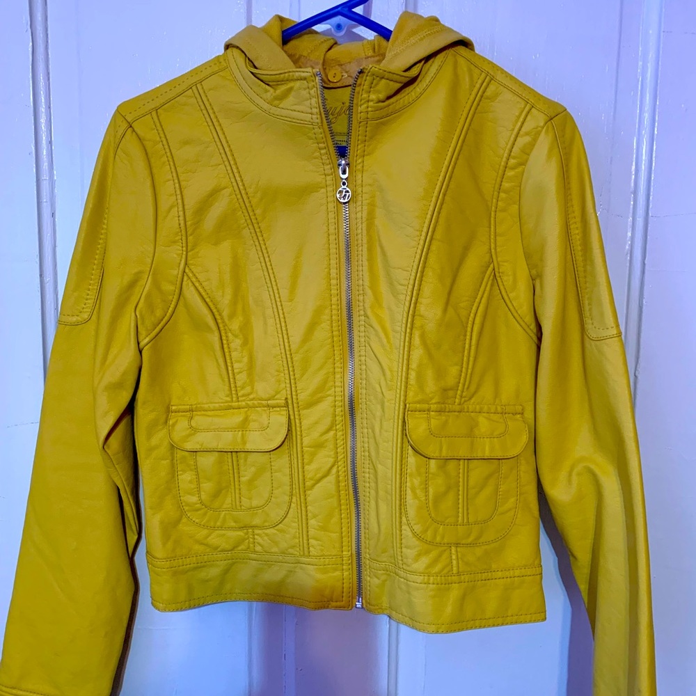 New. Jou Jou Yellow Mustard Leather Jacket. Size Medium.